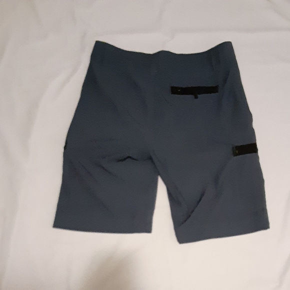 96 Clothing Shorts - Picture 3 of 5